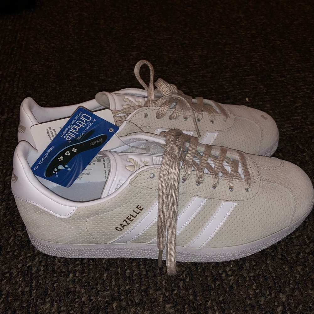 NWT Adidas Gazelles Tan